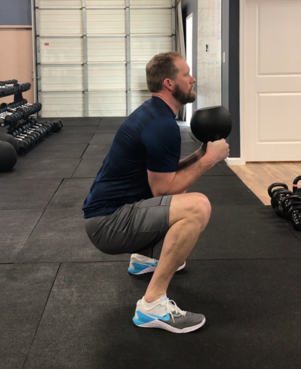 goblet-squats-larson-sports-and-orthopaedics